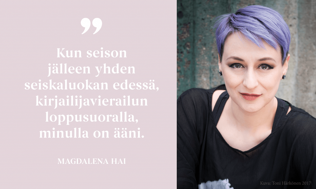 Kirjailija Magdalena Hain kuva ja sitaatti kolumnista.